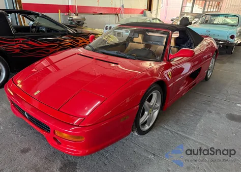 1996 Ferrari F355 Spider z USA, uszkodzony, nr VIN ZFFXR48A9T0105635